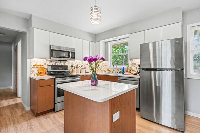 1089 Legion Park Drive, Holland, MI 49423