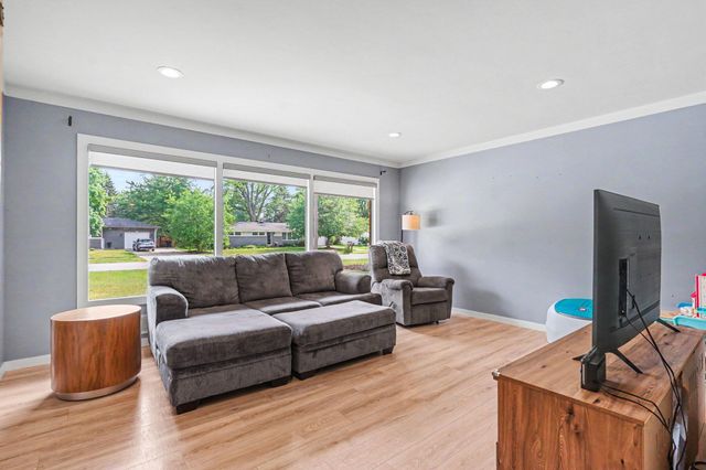1089 Legion Park Drive, Holland, MI 49423