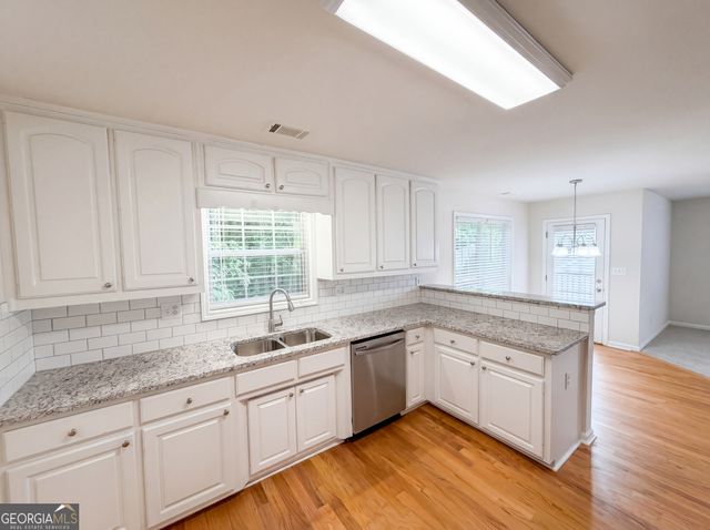 4129 Duncan Ives Drive, Buford, GA 30519
