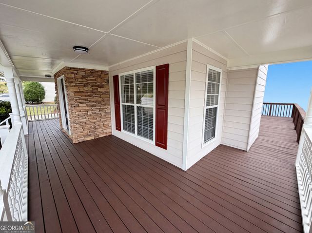 4129 Duncan Ives Drive, Buford, GA 30519