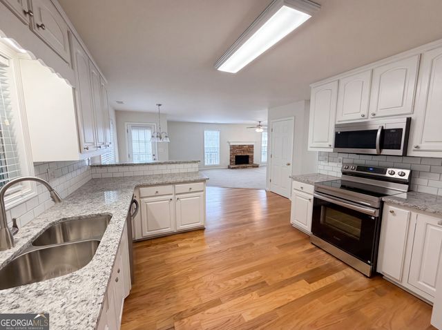 4129 Duncan Ives Drive, Buford, GA 30519