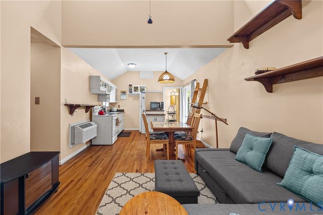 405 Washout Road, Keysville, VA 23947