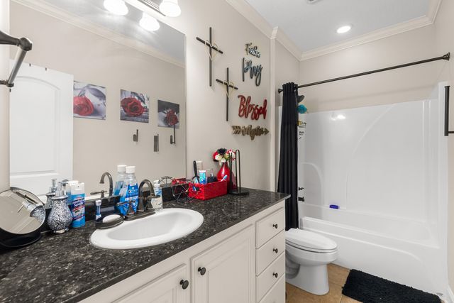 66 Village Dr., Hattiesburg, MS 39402