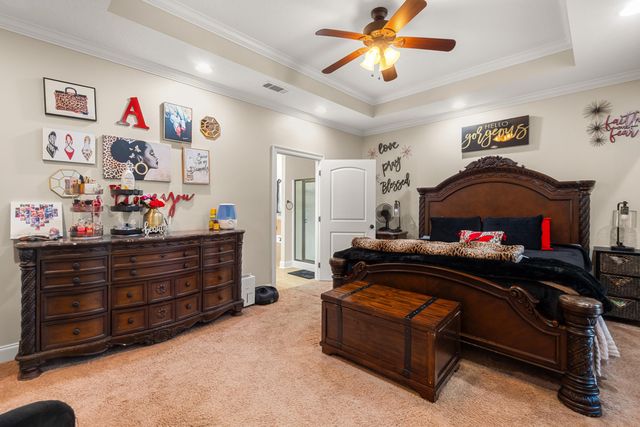 66 Village Dr., Hattiesburg, MS 39402