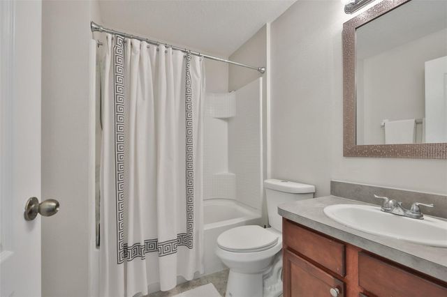 1609 BONITA BLUFF COURT, Ruskin, FL 33570