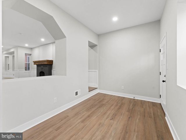 5942 ELLSWORTH ST, Philadelphia, PA 19143