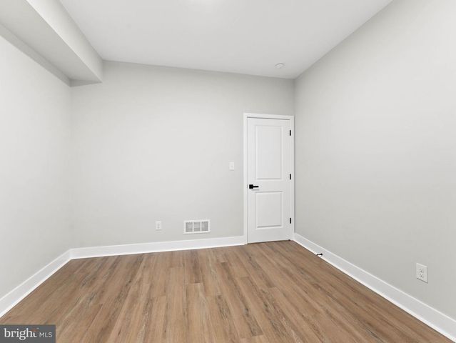 5942 ELLSWORTH ST, Philadelphia, PA 19143