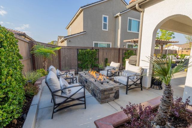 748 Ridgebank Avenue, Madera, CA 93636