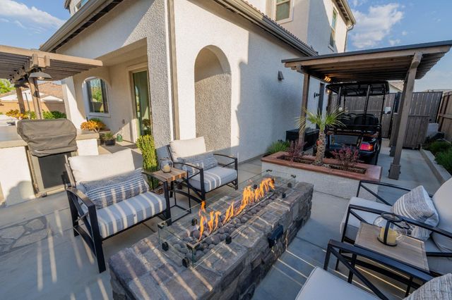 748 Ridgebank Avenue, Madera, CA 93636