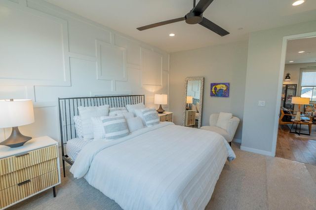 748 Ridgebank Avenue, Madera, CA 93636