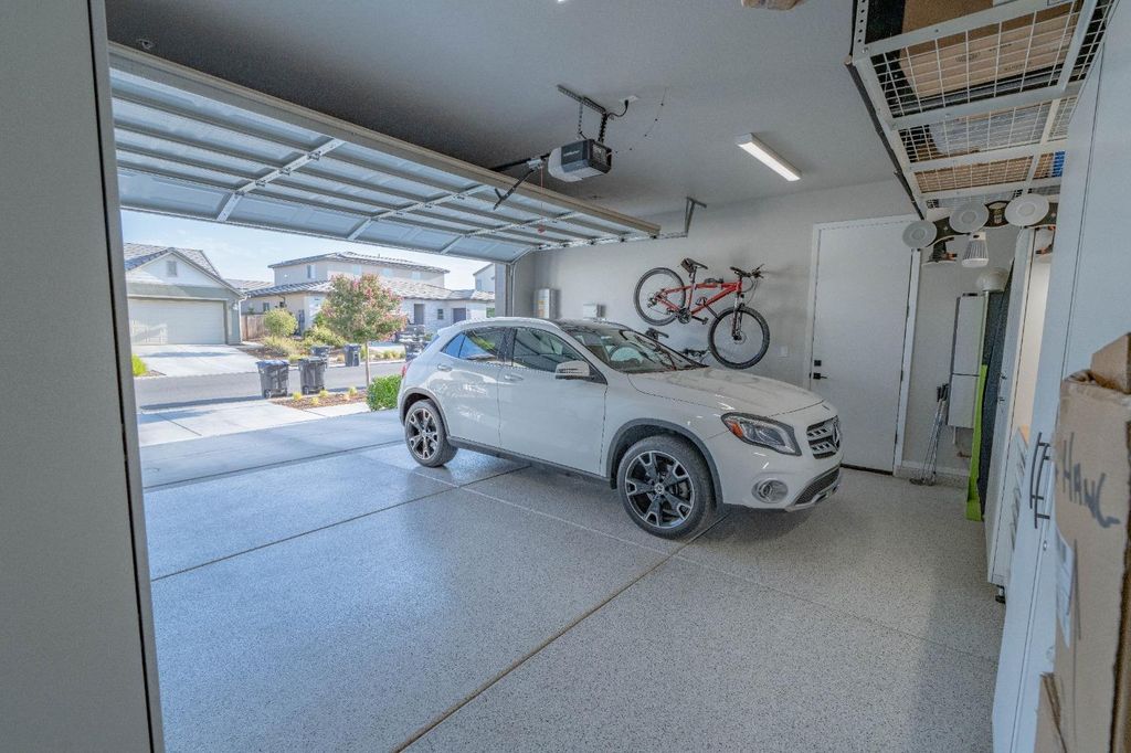 Image 57 of property listing at 748 Ridgebank Avenue, Madera, CA 93636