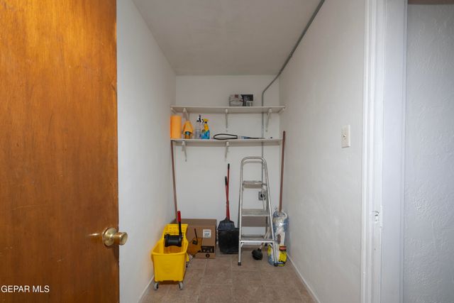 2636 PRESTWICK Road, El Paso, TX 79925