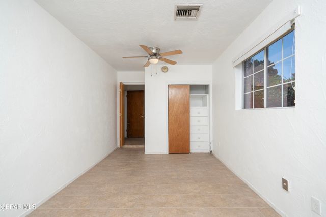 2636 PRESTWICK Road, El Paso, TX 79925