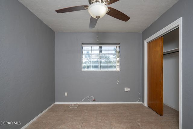 2636 PRESTWICK Road, El Paso, TX 79925