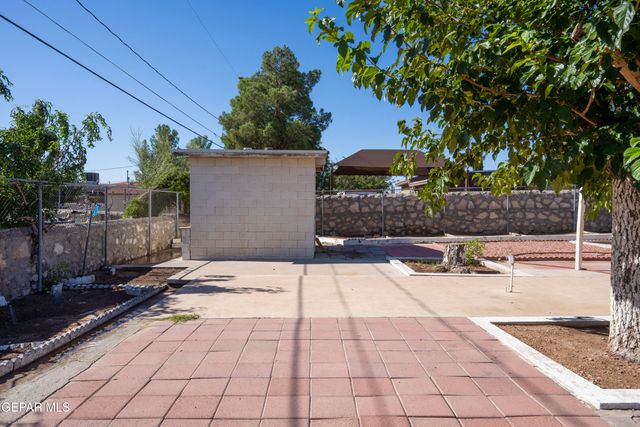 2636 PRESTWICK Road, El Paso, TX 79925