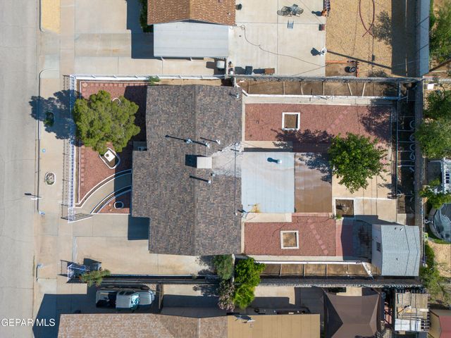 2636 PRESTWICK Road, El Paso, TX 79925