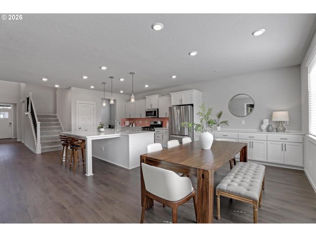 15388 Se HAWTHORNE MEADOWS St, Portland, OR 97236