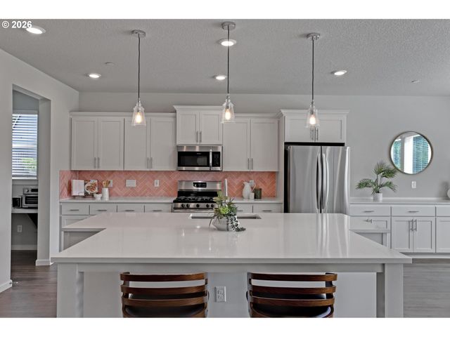 15388 Se HAWTHORNE MEADOWS St, Portland, OR 97236