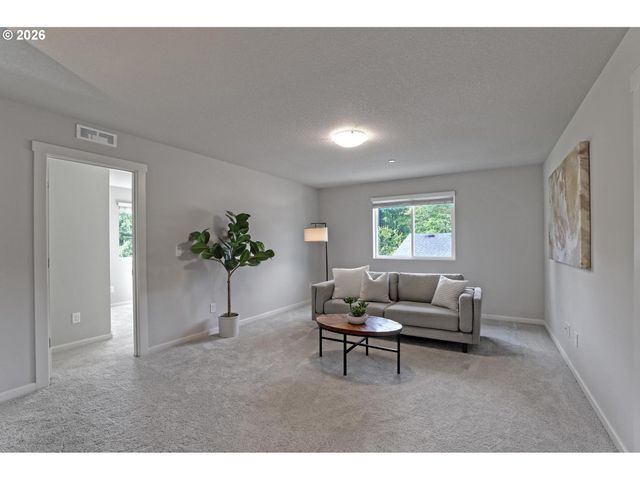 15388 Se HAWTHORNE MEADOWS St, Portland, OR 97236