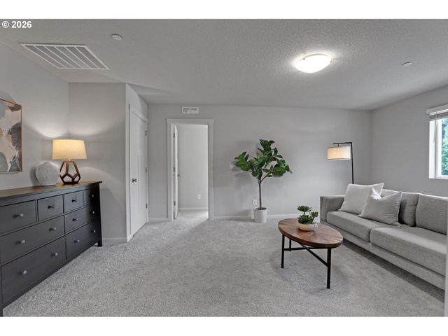 15388 Se HAWTHORNE MEADOWS St, Portland, OR 97236