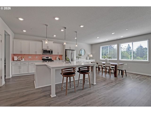 15388 Se HAWTHORNE MEADOWS St, Portland, OR 97236
