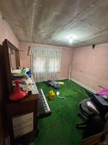 138 Carriage Lane, Concord, VA 24538