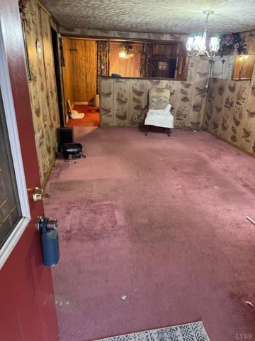 138 Carriage Lane, Concord, VA 24538