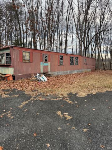 138 Carriage Lane, Concord, VA 24538