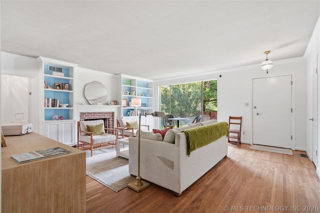 3245 S Victor Avenue, Tulsa, OK 74105
