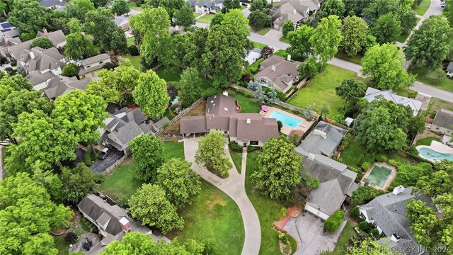 3245 S Victor Avenue, Tulsa, OK 74105