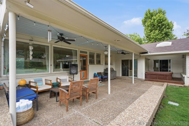 3245 S Victor Avenue, Tulsa, OK 74105
