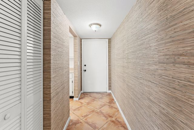 18081 SE Country Club Drive 274, Jupiter, FL 33469