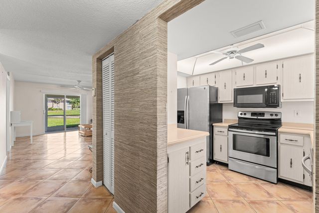 18081 SE Country Club Drive 274, Jupiter, FL 33469