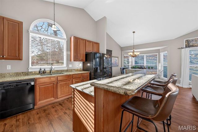 664 Bluffs View Court, Eureka, MO 63025