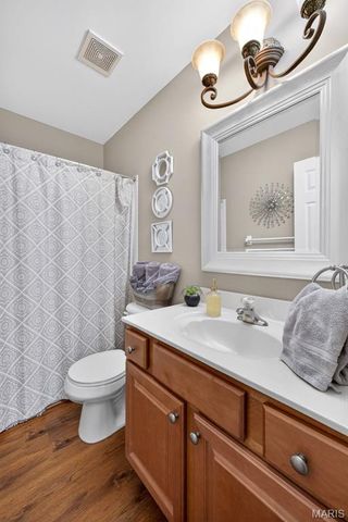 664 Bluffs View Court, Eureka, MO 63025