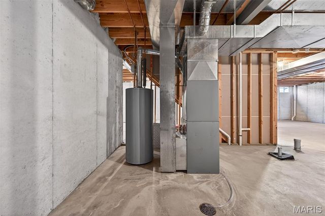 664 Bluffs View Court, Eureka, MO 63025