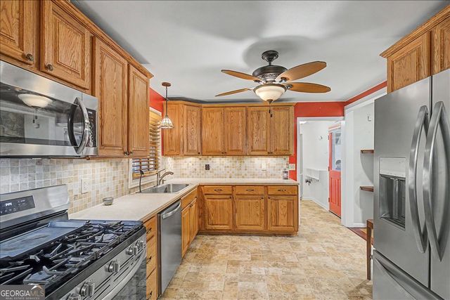 154 Azalea Avenue, Savannah, GA 31408