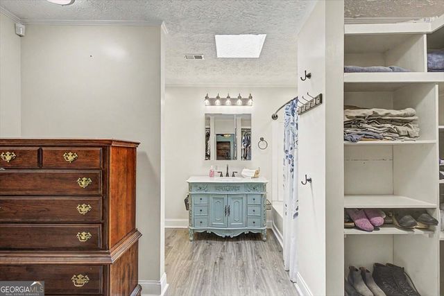 154 Azalea Avenue, Savannah, GA 31408