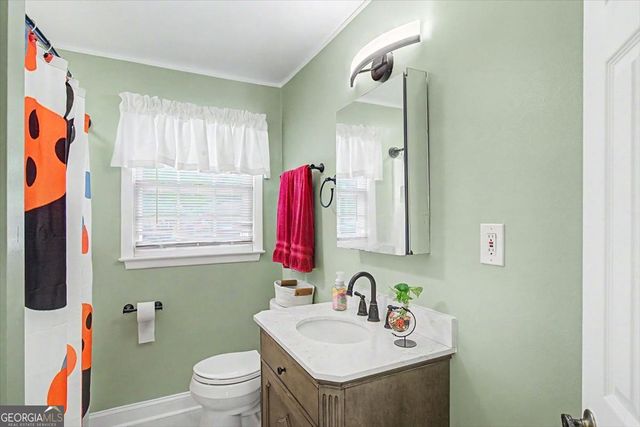 154 Azalea Avenue, Savannah, GA 31408