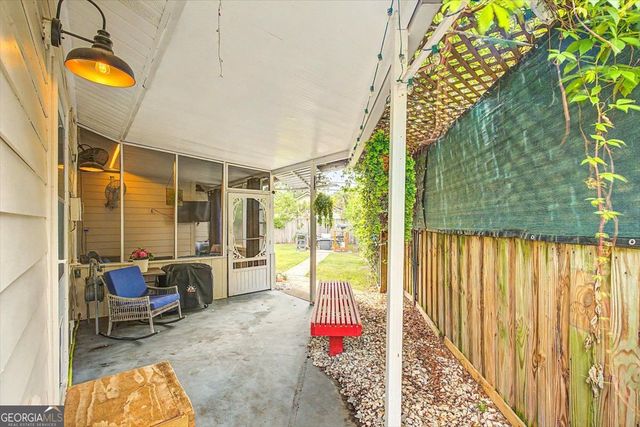 154 Azalea Avenue, Savannah, GA 31408