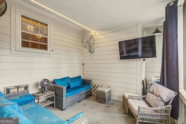 154 Azalea Avenue, Savannah, GA 31408