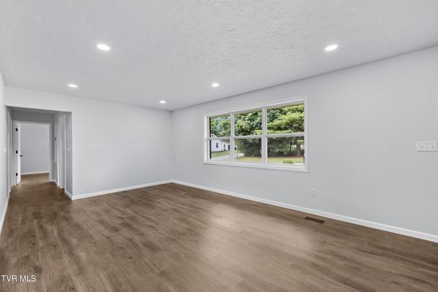 1019 Green Acres Drive, Jefferson City, TN 37760