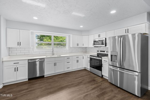 1019 Green Acres Drive, Jefferson City, TN 37760