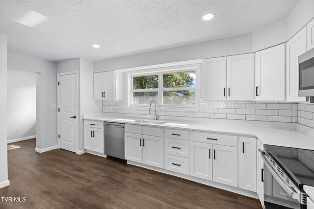 1019 Green Acres Drive, Jefferson City, TN 37760