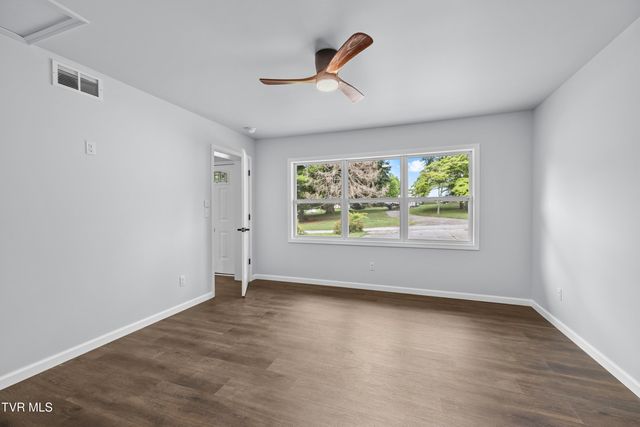 1019 Green Acres Drive, Jefferson City, TN 37760
