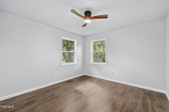 1019 Green Acres Drive, Jefferson City, TN 37760