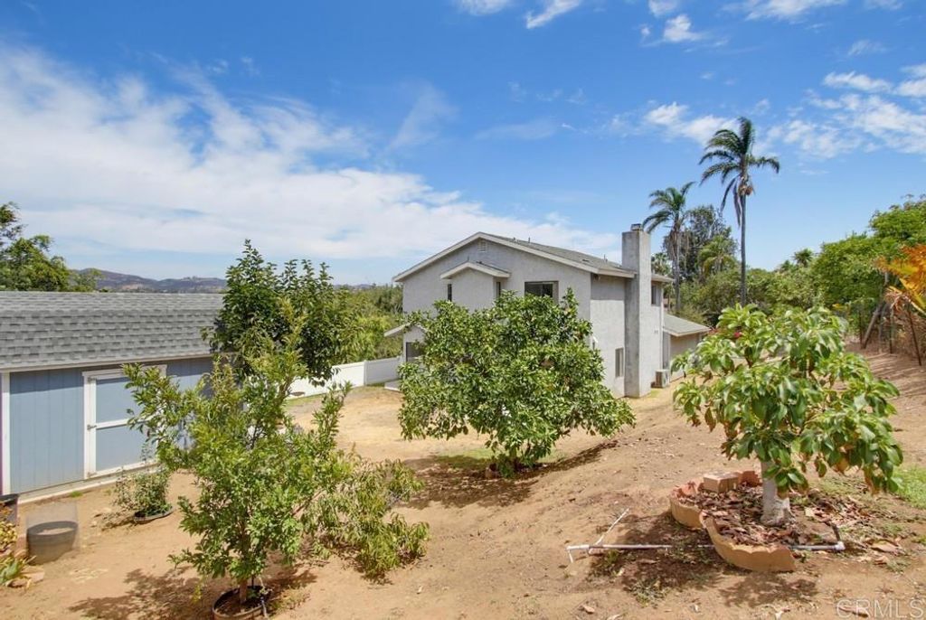 Image 31 of property listing at 1193 Phillips Street, Vista, CA 92083