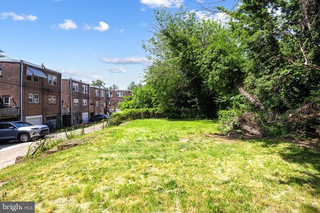 625 E WOODLAWN ST, Philadelphia, PA 19144