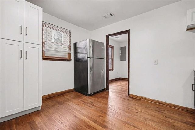 1233 Lockwood Drive, Atlanta, GA 30311