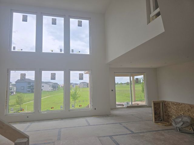 16214 Sharon Drive, Urbandale, IA 50323